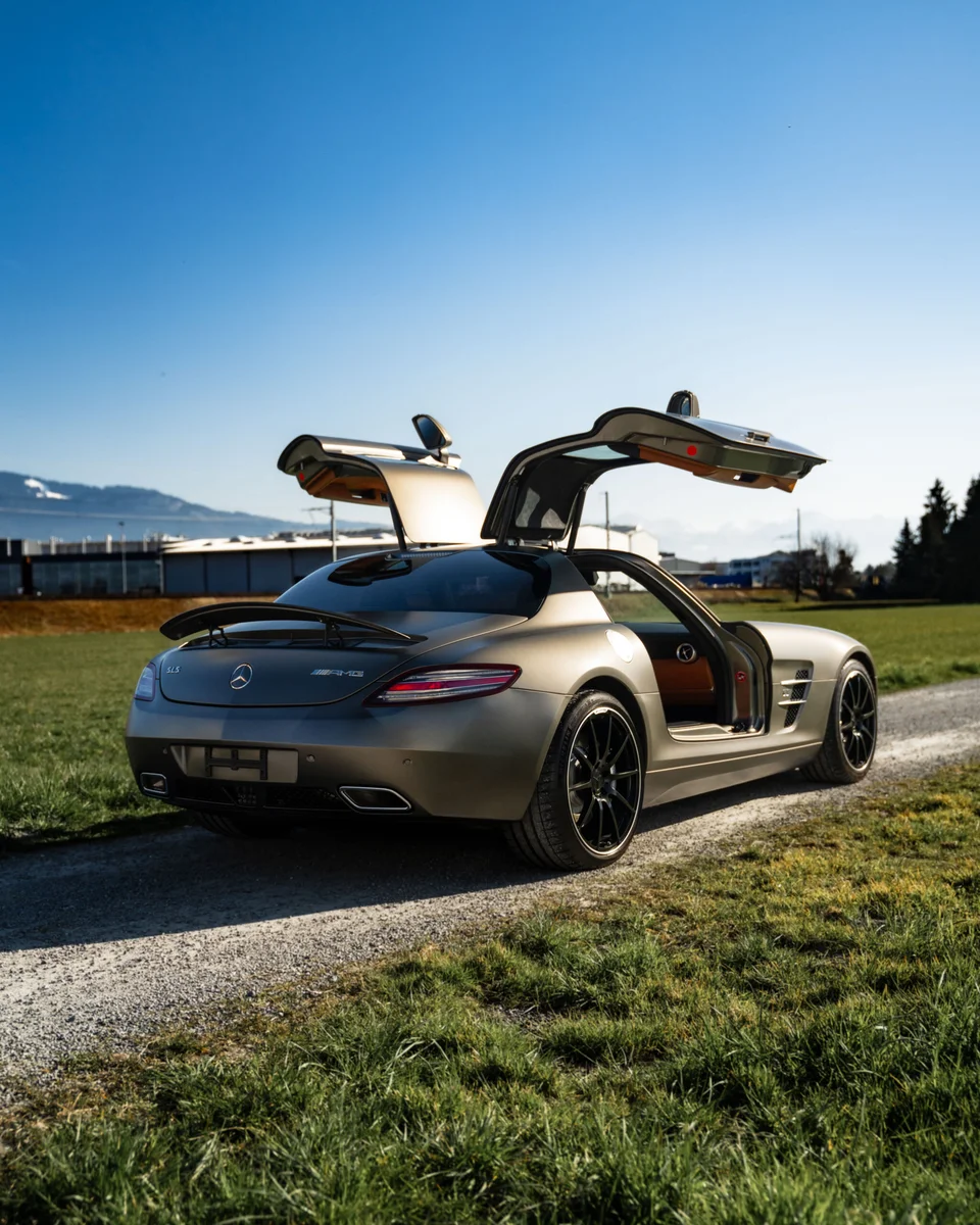 Mercedes-Benz SLS AMG